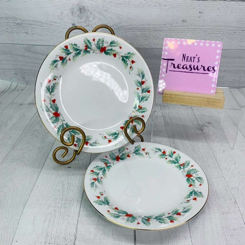China Pearl NOEL Green Holly & Berries White Christmas China Salad Plates Set 2